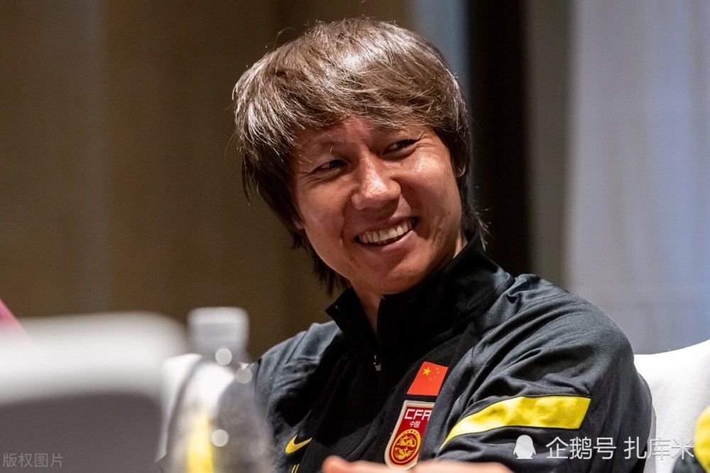 意大利杯比赛中，弗洛西诺内4-0大胜那不勒斯，历史性地晋级四分之一决赛。